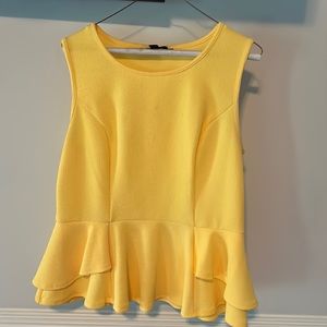 Thalia Sodi Yellow top